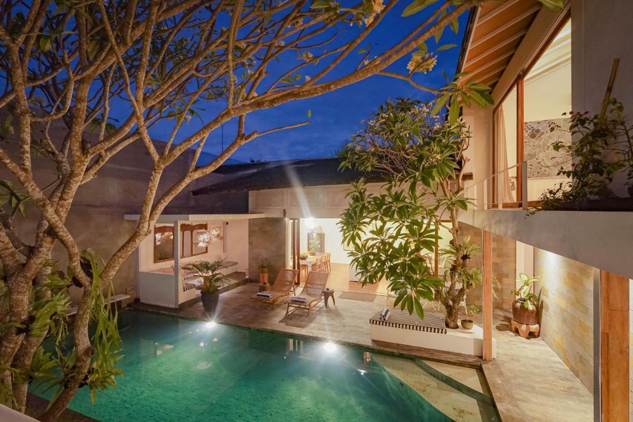 Bias Villa Seminyak Exteriör bild