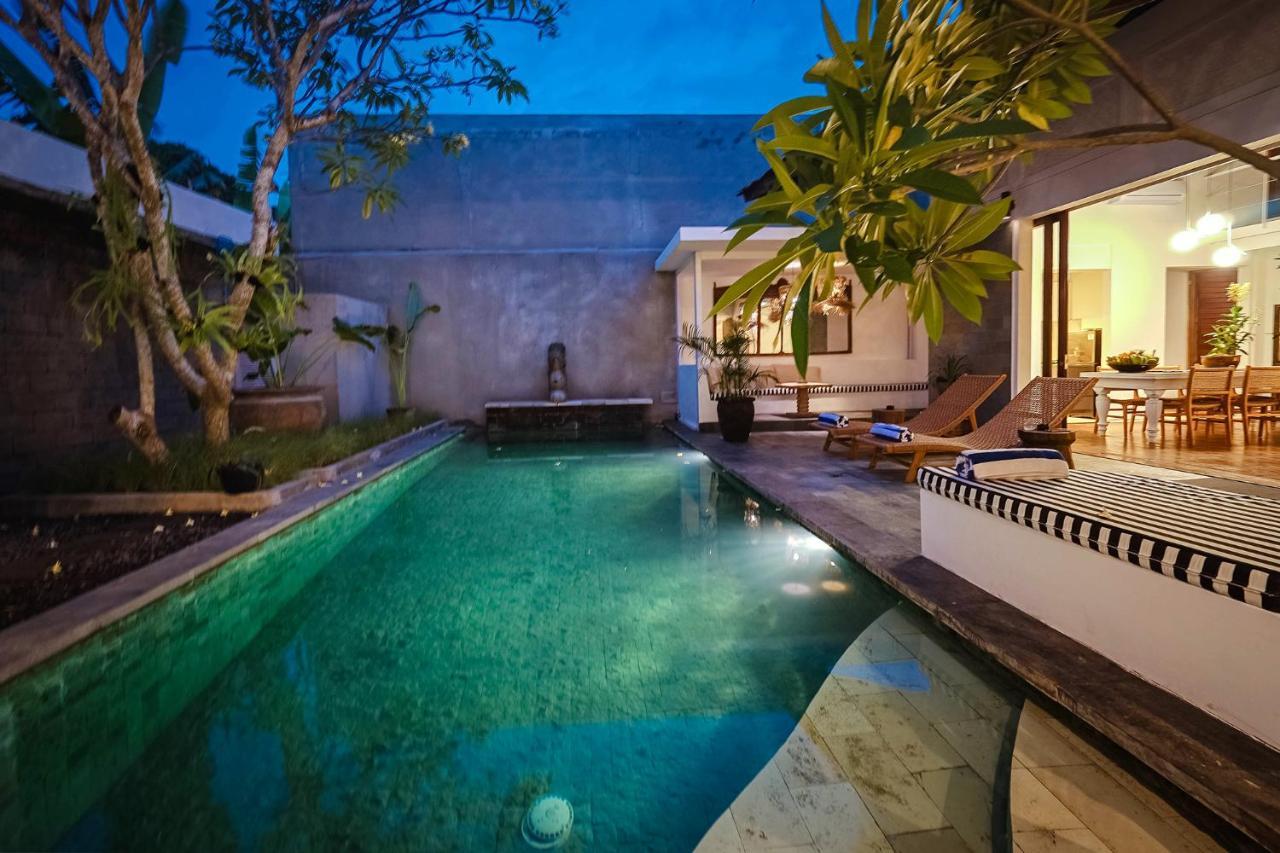 Bias Villa Seminyak Exteriör bild